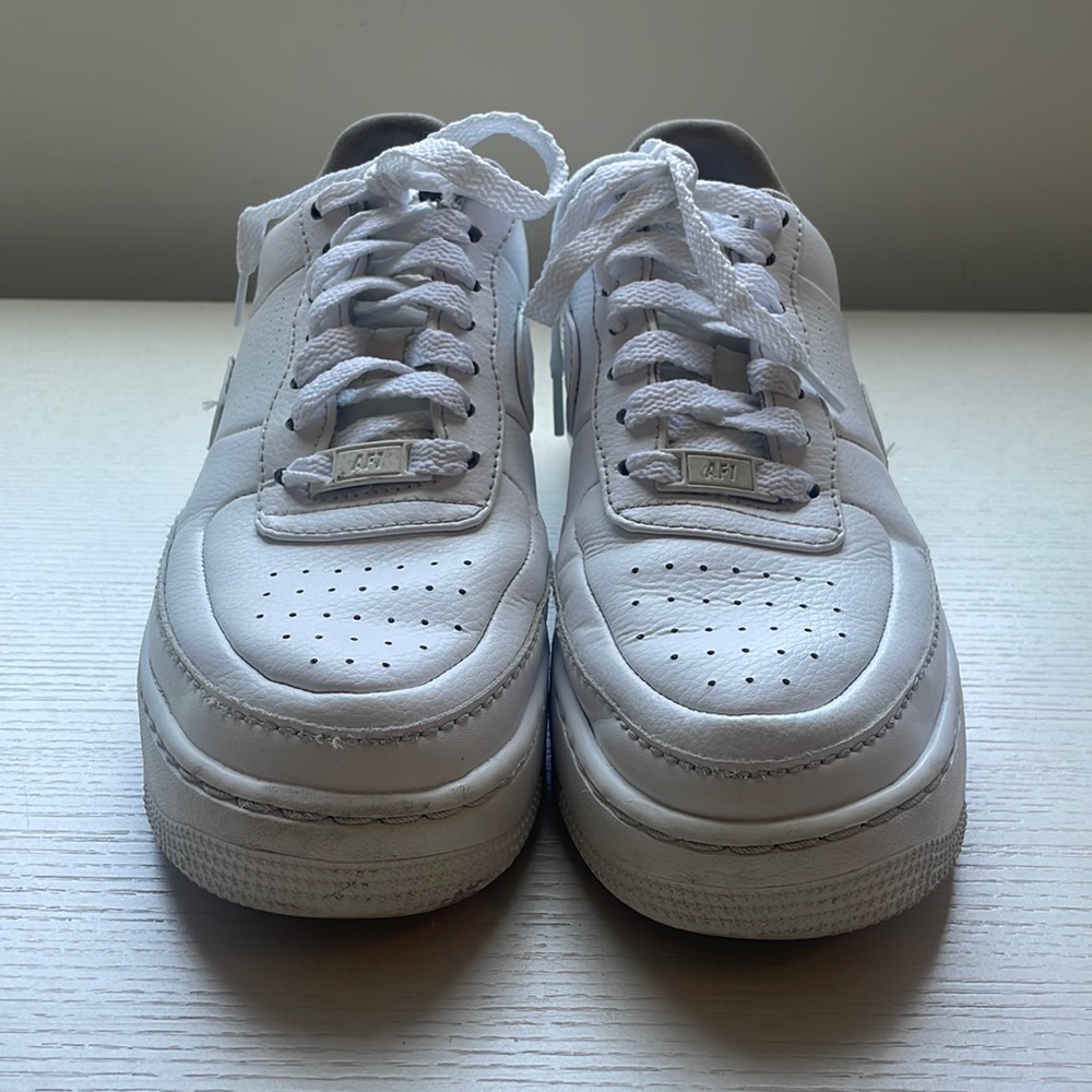 Nike Jester Size US 8/EU 39